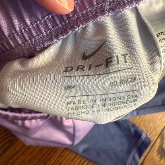 Nike Gray Hoodie and Purple Leggings Set - Picture 2 of 4